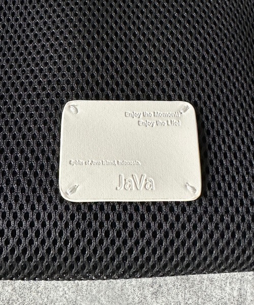 Java(ジャバ)の「《JaVaジャバコラボ》ふたつの顔を持つ軽やかさ。ジャガードテープ使いメッシュナップザック(大容量)(バックパック/リュック・レディース・ブラック・ONE SIZE)」の15枚目の写真