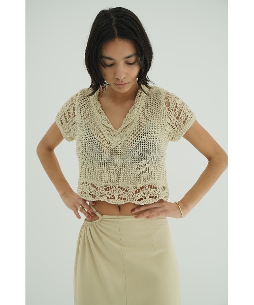 CLANE/クラネ　CROCHET FRILL KNIT TOPS　ベージュ クラネ CLANE 2WAY FRILL V NECK KNIT TOPS （BEIGE