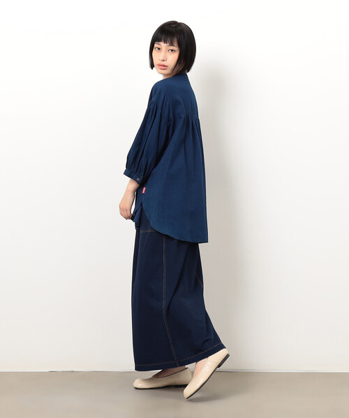 ONIGIRI（オニギリ）の「シアーシャツブラウス（シャツ/ブラウス・レディース・ネイビー/オフホワイト・FREE）」の8枚目の写真