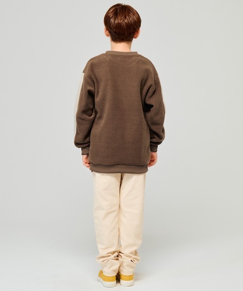 KRIFF MAYER Kid's Collection(クリフメイヤーキッズコレクション)の「【ふんわり裏起毛】かるポカクルー(スウェット・キッズ・サンドベージュ/ブラック/カーキ/レッド/ブラウン・140/130/120/150/170/160)」の10枚目の写真