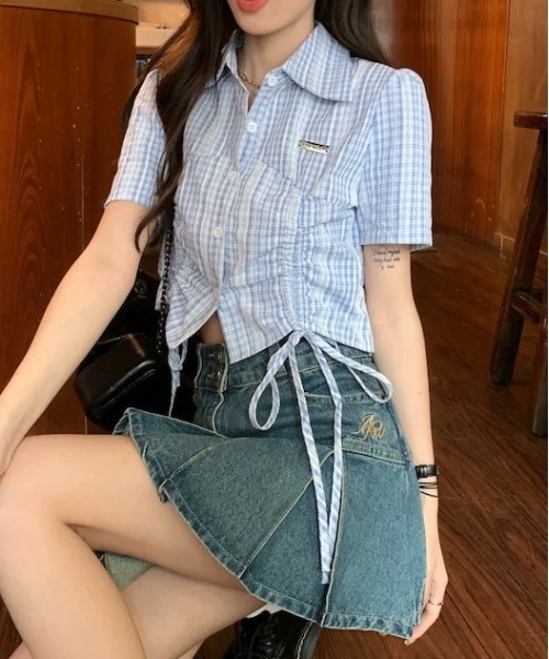 VIBGYOR（ヴィブジョー）の「ドロストチェックワンポイントクロップドシャツ(CZ)（シャツ/ブラウス・レディース・ブルー・MEDIUM/LARGE）」の5枚目の写真