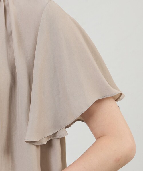 amaca(アマカ)の「ドライツイストブラウス(シャツ/ブラウス・レディース・ダークネイビー/ベージュ・38/40)」の5枚目の写真