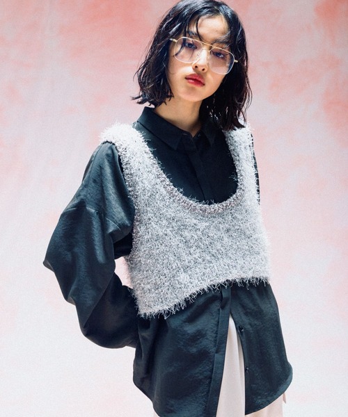 LEPSIM（レプシィム）の「3.5ゲージファンシーヤーンベスト　579216（ベスト・レディース・グレー/ブラック/キャメル・FREE）」の2枚目の写真