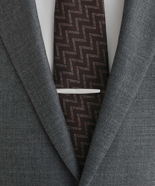 TAKEO KIKUCHI（タケオキクチ）の「テーパードタイバー ー 日本製の洗練された真鍮タイバー（ネクタイピン・メンズ・シルバー/シルバー系その他・00）」の9枚目の写真