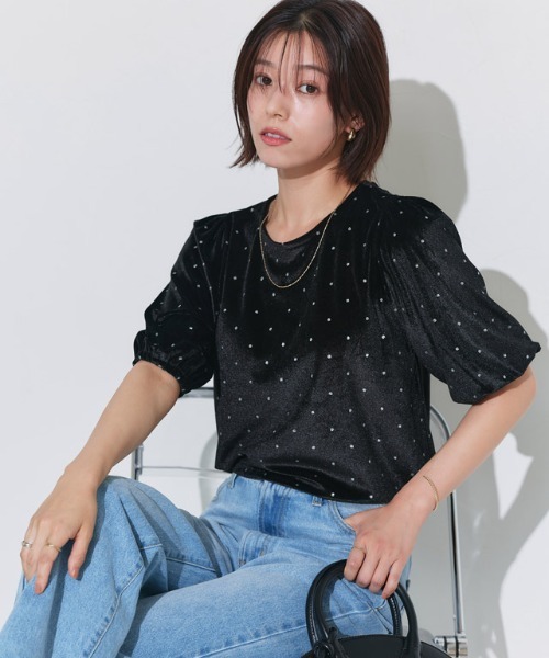 Pierrot(ピエロ)の「ラメドットベロアトップス(Tシャツ/カットソー・レディース・ライトベージュ/ブラック・M/L)」の15枚目の写真