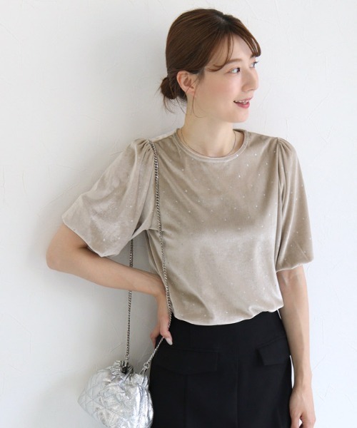 Pierrot(ピエロ)の「ラメドットベロアトップス(Tシャツ/カットソー・レディース・ライトベージュ/ブラック・M/L)」の5枚目の写真