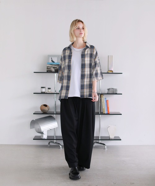 ROCHEM(ローシェン)の「ヴィンテージ加工オンブレチェック半袖シャツ(シャツ/ブラウス・メンズ・ブルー/ブラウン/グレー/ネイビー/ブラック・L/M/S/XS)」の22枚目の写真