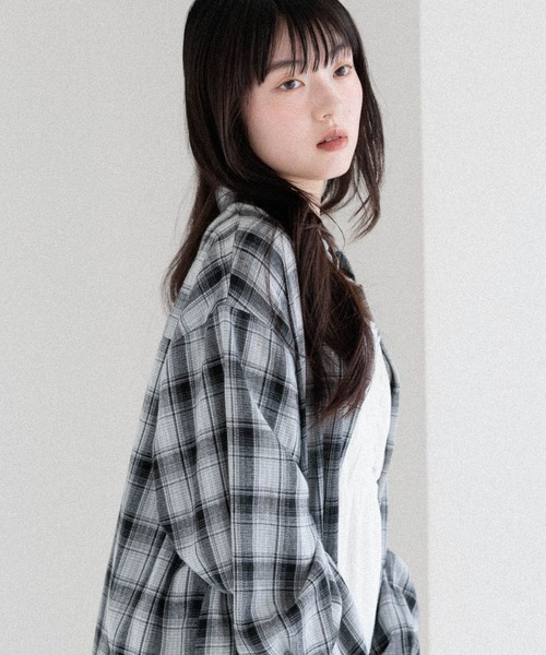 Heather（ヘザー）の「【着回し力も肌見せも、着方次第で女っぽく】マルチWAYBIGチェックシャツ　590779（シャツ/ブラウス・レディース・ブラウン/ブラック/ネイビー/チャコールグレー・FREE）」の10枚目の写真
