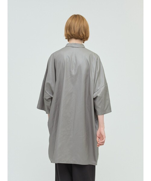 mizuiroind（ミズイロインド）の「mizuiro ind グロッシーワイドハーフスリーブシャツワンピース（ワンピース・レディース・グレー/ブラック/ネイビー・FREE）」の10枚目の写真