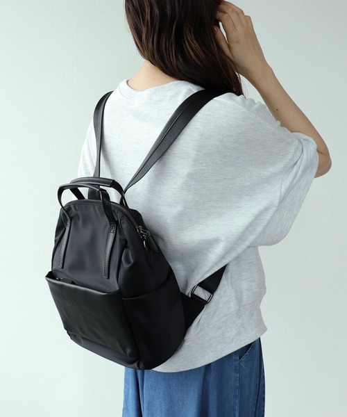 Cepica（セピカ）の「牛革×撥水ナイロントートリュック（バックパック/リュック・レディース・ベージュ/ブラック・FREE）」の7枚目の写真