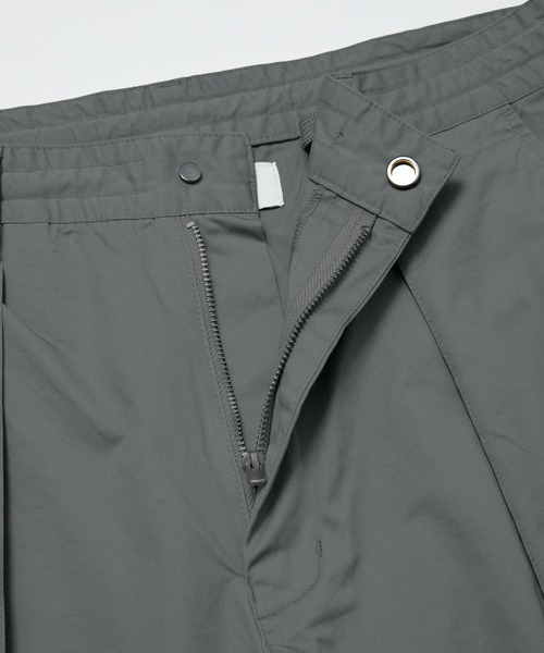 BAL（バル）の「COTTON TWILL OVER SIZED BERMUDA SHORT（その他パンツ・メンズ・ベージュ/チャコール/ブラック・2/1/3）」の10枚目の写真