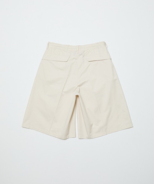 BAL（バル）の「COTTON TWILL OVER SIZED BERMUDA SHORT（その他パンツ・メンズ・ベージュ/チャコール/ブラック・2/1/3）」の6枚目の写真