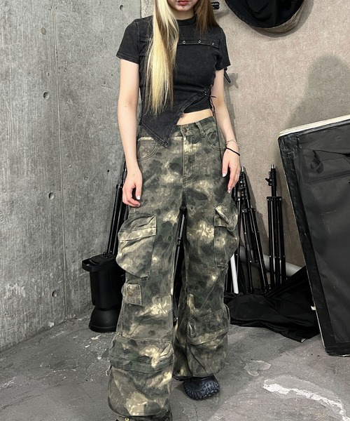 Figments(フィグメンツ)の「アイレットコードT(Tシャツ/カットソー・レディース・ブラック・FREE)」の3枚目の写真