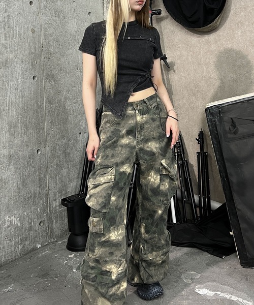 Figments(フィグメンツ)の「アイレットコードT(Tシャツ/カットソー・レディース・ブラック・FREE)」の4枚目の写真