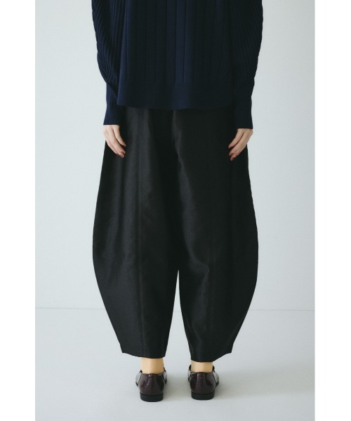 Shiny cocoon pants シャイニーコクーンパンツ（その他パンツ）｜HeRIN
