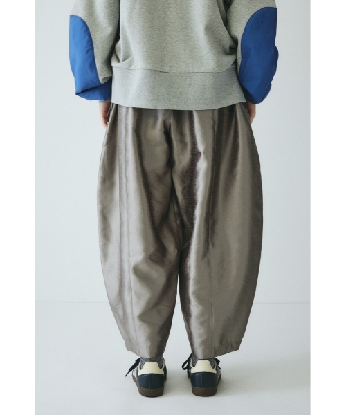 Shiny cocoon pants シャイニーコクーンパンツ（その他パンツ）｜HeRIN