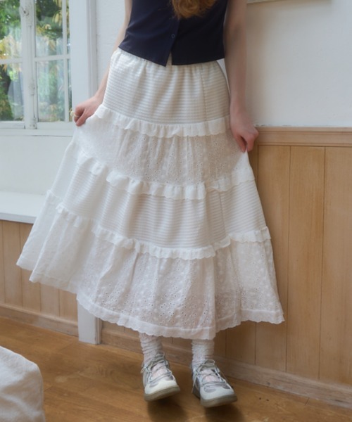 Birthday room(バースデイルーム)の「コットンレースティアードスカート/cotton lace tiered skirt(スカート・レディース・ホワイト・FREE)」の2枚目の写真