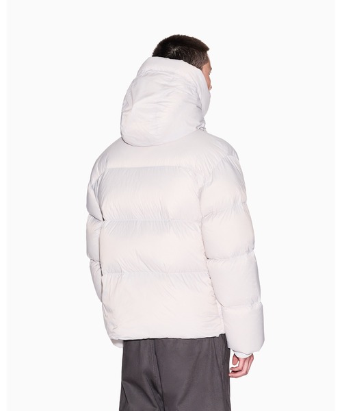 A|X アルマーニ エクスチェンジ】リサイクルナイロン カラーダウン