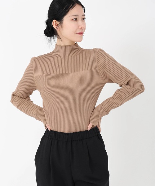 STRAWBERRY-FIELDS（ストロベリーフィールズ）の「【雑誌掲載アイテム】シェルストレッチ_袖口スリットリブニット（ニット/セーター・レディース・ブラック/レッド/オフホワイト/マスタード/ブラウン/ピンク系/ミント/キャメル/ライトピンク/ホワイト×ブラック・2）」の7枚目の写真