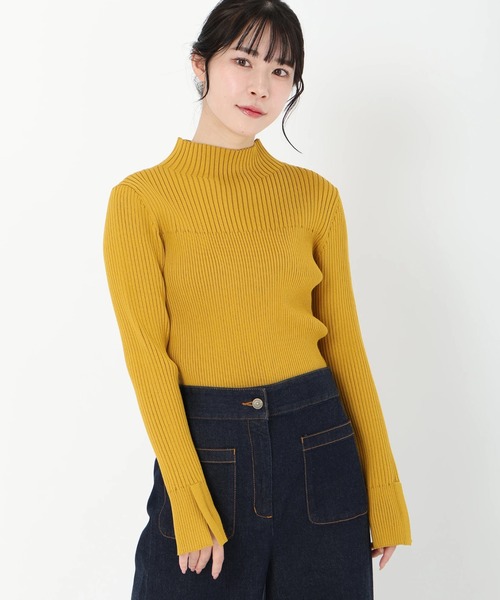 STRAWBERRY-FIELDS（ストロベリーフィールズ）の「【雑誌掲載アイテム】シェルストレッチ_袖口スリットリブニット（ニット/セーター・レディース・ブラック/レッド/オフホワイト/マスタード/ブラウン/ピンク系/ミント/キャメル/ライトピンク/ホワイト×ブラック・2）」の6枚目の写真