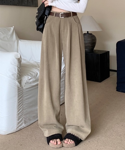 cammie（キャミー）の「ハイウエストコーデュロイストレートパンツ（その他パンツ・レディース・アイボリー/ブラック/ベージュ・M/L）」の14枚目の写真