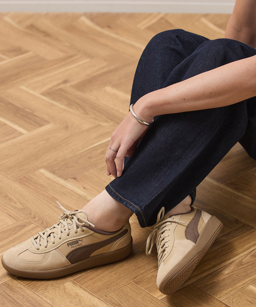 PUMA(プーマ)の「【PUMA / プーマ】PALERMO POP 403257:スニーカー(スニーカー・レディース・チャコールグレー/ベージュ・23cm/23.5cm/24cm/24.5cm/25cm)」の2枚目の写真