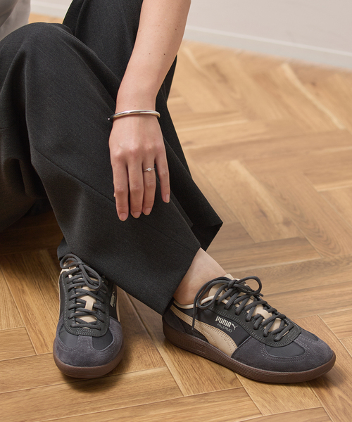 PUMA(プーマ)の「【PUMA / プーマ】PALERMO POP 403257:スニーカー(スニーカー・レディース・チャコールグレー/ベージュ・23cm/23.5cm/24cm/24.5cm/25cm)」の1枚目の写真