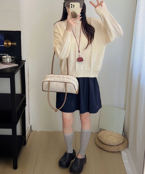 Miniministore(ミニミニストア)の「ニットトップス 秋冬クルーネックセーター(ニット/セーター・レディース・イエロー×グリーン/アイボリー/ブルー/グレー・FREE)」の6枚目の写真