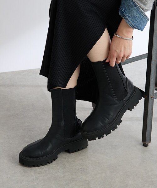 RIVE DROITE（リヴドロワ）の「【R.good(アールドットグッド)】ボリュームサイドゴアブーツ（ブーツ・レディース・ブラック・37/38/36）」の2枚目の写真