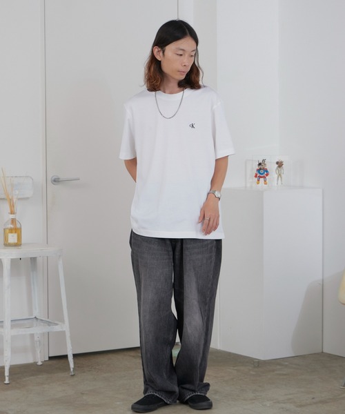 Calvin Klein(カルバン・クライン)の「Calvin Klein/カルバンクライン SS EASY MONOGRAM TEE ワンポイント 半袖 Tシャツ カットソー メンズ レディース 秋 秋服 2026年秋冬(Tシャツ/カットソー・メンズ・ホワイト/ブラック/ブルー・S/XL/L/M)」の15枚目の写真