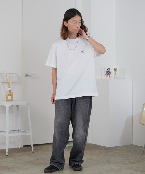 Calvin Klein(カルバン・クライン)の「Calvin Klein/カルバンクライン SS EASY MONOGRAM TEE ワンポイント 半袖 Tシャツ カットソー メンズ レディース 秋 秋服 2026年秋冬(Tシャツ/カットソー・メンズ・ホワイト/ブラック/ブルー・S/XL/L/M)」の17枚目の写真