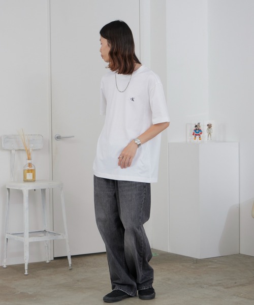 Calvin Klein(カルバン・クライン)の「Calvin Klein/カルバンクライン SS EASY MONOGRAM TEE ワンポイント 半袖 Tシャツ カットソー メンズ レディース 秋 秋服 2026年秋冬(Tシャツ/カットソー・メンズ・ホワイト/ブラック/ブルー・S/XL/L/M)」の18枚目の写真