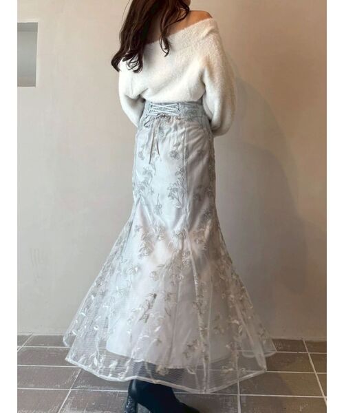 MERCURYDUO(マーキュリーデュオ)の「エンブロイダリーマーメイドスカート(スカート・レディース・オフホワイト/ラベンダー/カーキ・SMALL/MEDIUM)」の8枚目の写真