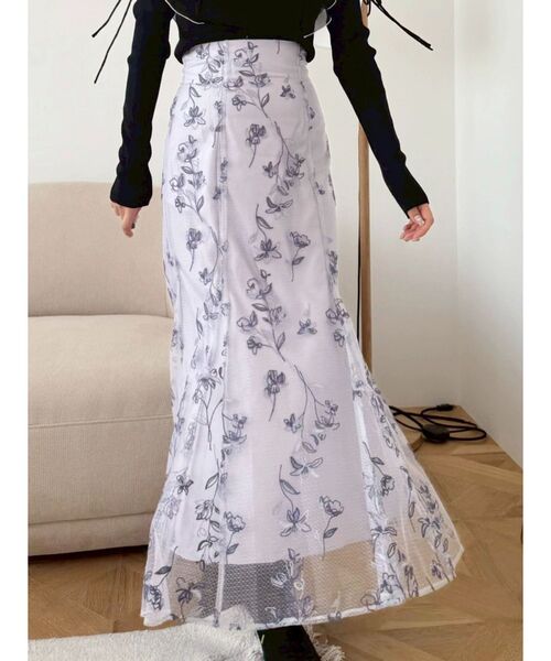 MERCURYDUO(マーキュリーデュオ)の「エンブロイダリーマーメイドスカート(スカート・レディース・オフホワイト/ラベンダー/カーキ・SMALL/MEDIUM)」の22枚目の写真