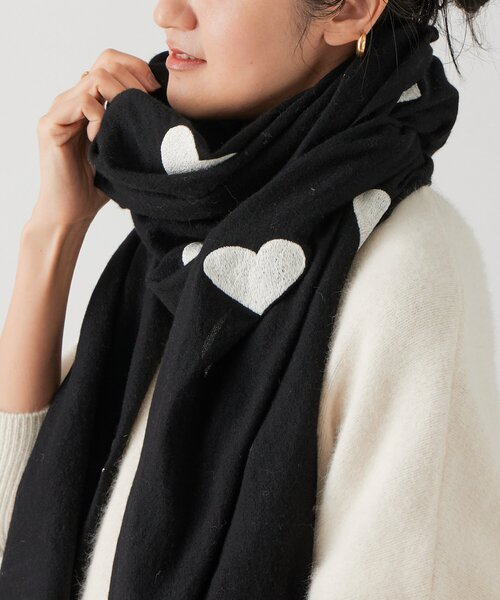 BEARDSLEY(ビアズリー)の「《CITRUS》ハート刺繍ストール(ストール/ショール・レディース・ブラック・FREE)」の7枚目の写真