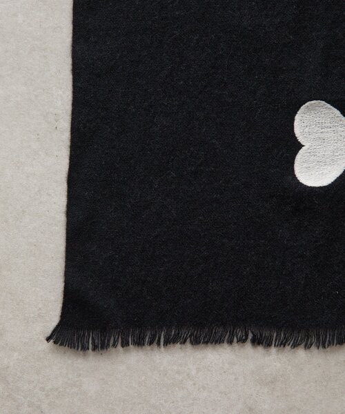 BEARDSLEY(ビアズリー)の「《CITRUS》ハート刺繍ストール(ストール/ショール・レディース・ブラック・FREE)」の11枚目の写真