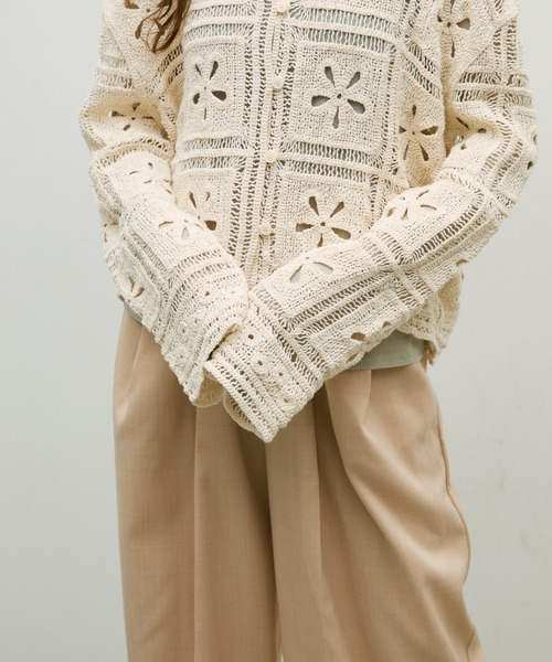 Lutim by u(ルチバイユー)の「Flower patch crochet polo cardigan / フラワーパッチクロシェポロカーデ(カーディガン/ボレロ・レディース・ナチュラル/ブラック・FREE)」の10枚目の写真