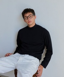 basic mock neck tee