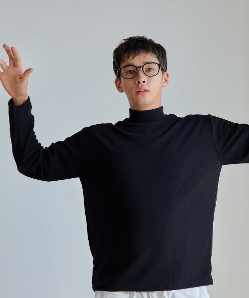 KALENO(カレノ)の「basic mock neck tee(Tシャツ/カットソー・レディース・ブラック・FREE)」の9枚目の写真