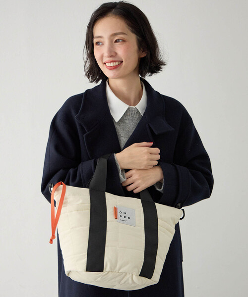 CROSSPLUS ONLINE(クロスプラスオンライン)の「【ONDOO】キルティング2wayトートバック【撥水】(トートバッグ・レディース・ブラック/ベージュ/オフホワイト/グレー・フリー)」の6枚目の写真