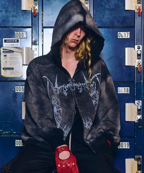 FR(13)NDS(フレンズ)の「FR(13)NDS /フレンズ/SWEAT GRAPHIC HOODIE(パーカー・メンズ・ブラック・L/M)」の2枚目の写真