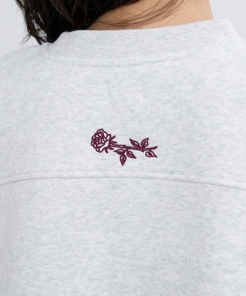RVCA（ルーカ）の「RVCA レディース COURT BALLOON FIT CREW トレーナー 【2025年秋冬モデル】 @autumn/ルーカドルマンスリーブスウェットトレーナー（スウェット・レディース・ブラック/グレー・SMALL/MEDIUM）」の3枚目の写真