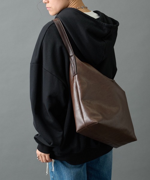 COLONY 2139（コロニートゥーワンスリーナイン）の「ワンショルダーバッグ（ショルダーバッグ・メンズ・ブラウン/ネイビー/ブラック・FREE）」の22枚目の写真