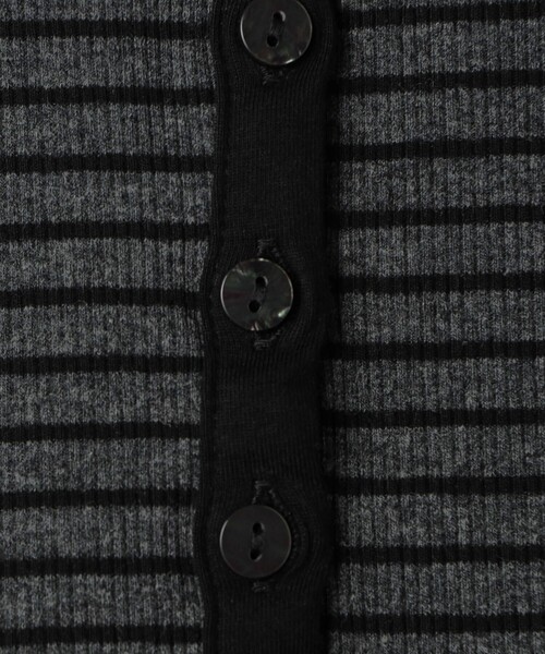 fredy couleur(フレディクルール)の「ボーダーリブ衿付きカーディガン(ニット/セーター・レディース・グレー系その他/ホワイト系その他2/ブラック系その他・38)」の20枚目の写真