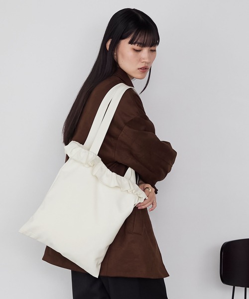 forksy.(フォルクシー)の「【forksy.】フリルアソート巾着トートバッグ / A4収納可能(トートバッグ・レディース・ブラック系1/ホワイト系/ブラック/グレー系/ブラック系2/オフホワイト・FREE)」の18枚目の写真