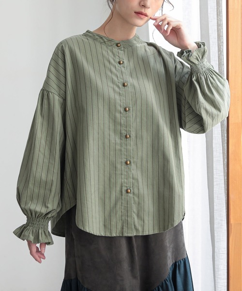 n'OrLABEL(ノアールレーベル)の「ストライププリントコーデュロイブラウス(シャツ/ブラウス・レディース・グリーン/ベージュ・FREE)」の1枚目の写真