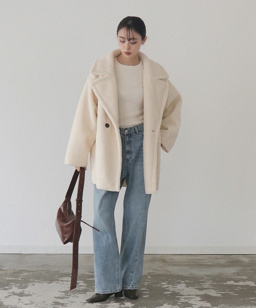 LIAN（リアン）の「ボアテーラードコート（ピーコート・レディース・モカ/アイボリー/ブラック/チャコールグレー・FREE）」の17枚目の写真