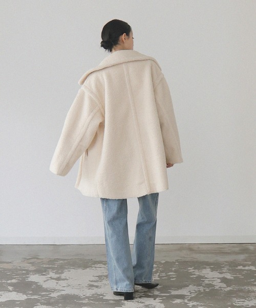 LIAN（リアン）の「ボアテーラードコート（ピーコート・レディース・モカ/アイボリー/ブラック/チャコールグレー・FREE）」の18枚目の写真