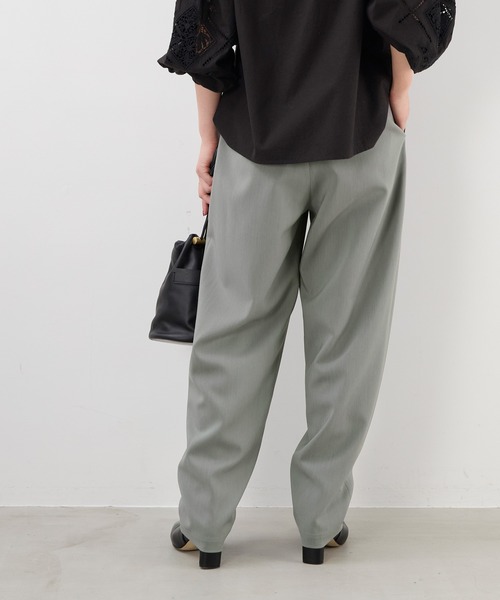 MICA&DEAL(マイカ&ディール)の「フロントステッチコクーンパンツ〈2サイズ展開〉(その他パンツ・レディース・グレー/カーキ/ブラック・36/38)」の19枚目の写真