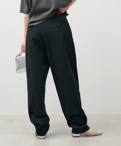 MICA&DEAL(マイカ&ディール)の「フロントステッチコクーンパンツ〈2サイズ展開〉(その他パンツ・レディース・グレー/カーキ/ブラック・36/38)」の6枚目の写真